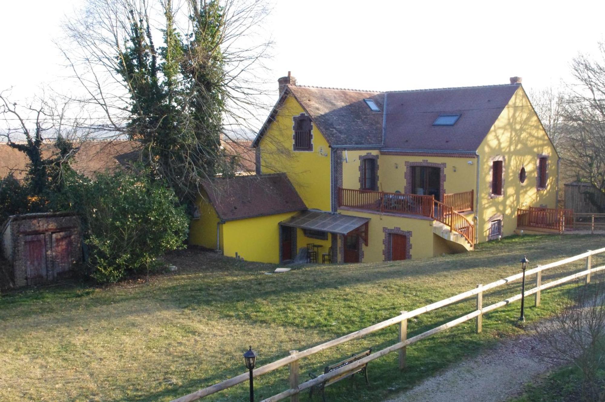 Logis-Hotel Restaurant Auberge Les Vallees Du Perche Vicheres ภายนอก รูปภาพ