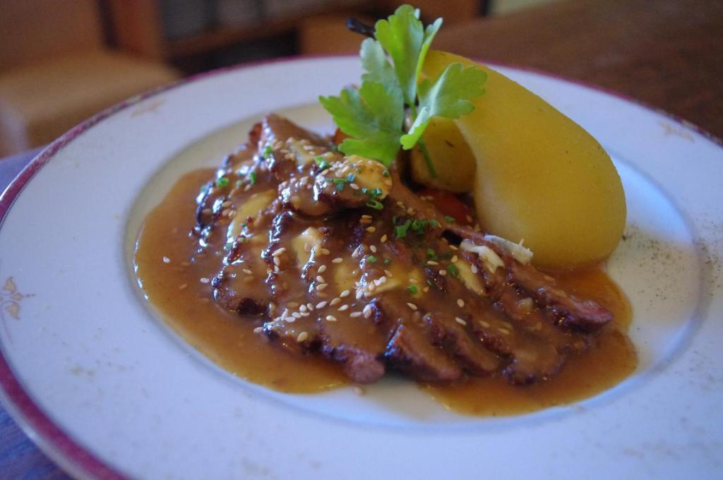 Logis-Hotel Restaurant Auberge Les Vallees Du Perche Vicheres ภายนอก รูปภาพ
